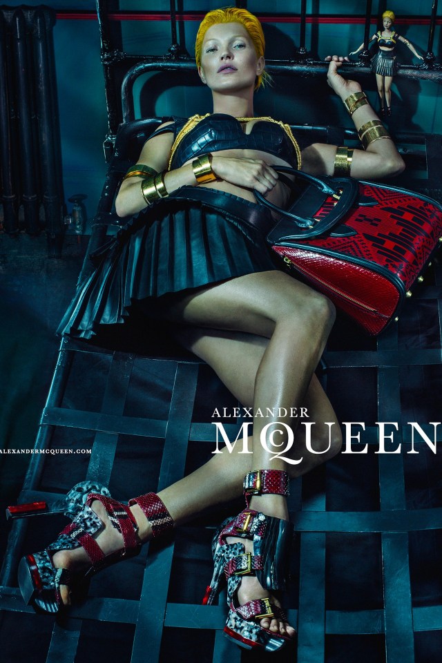 McQueen-Moss-8-Vogue-27Jan14-Steven-Klein_b - Copy